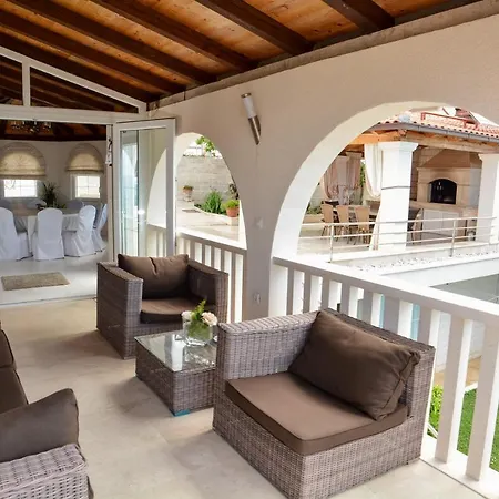 Villa Lantoni Mlini