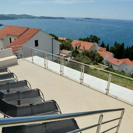 Villa Lantoni *