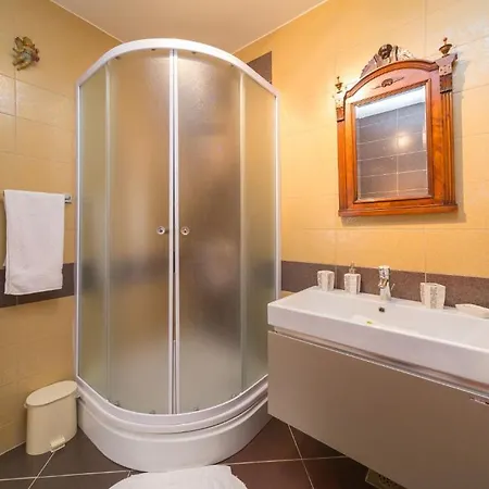 Lantoni Villa Mlini